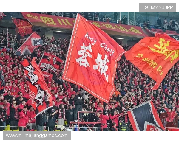 成都蓉城新帅阿洛伊西抵达成都，新赛季将上演中超兄弟对决